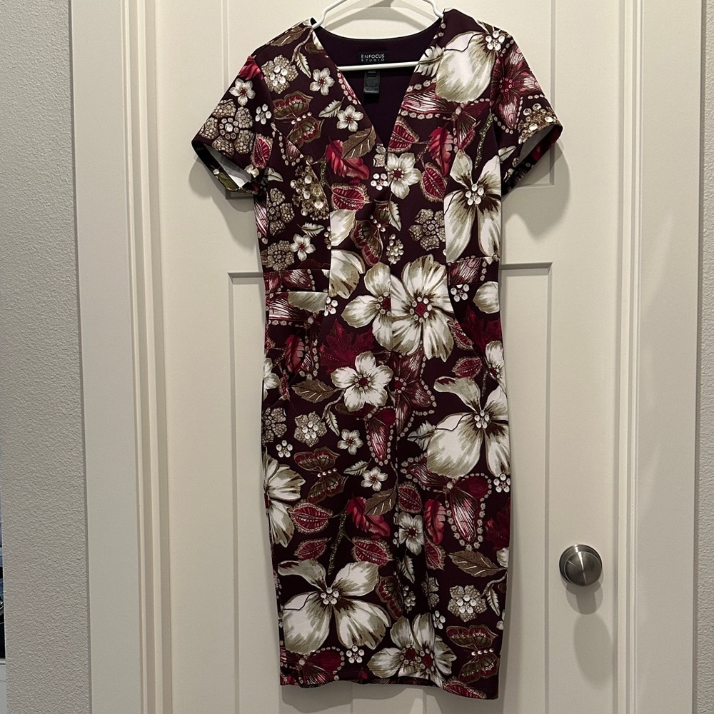 Enfocus Studio Burgundy and Cream Floral Midi Dress